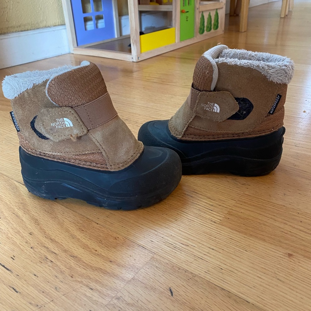 The North Face toddler Fleece-Lined Boots